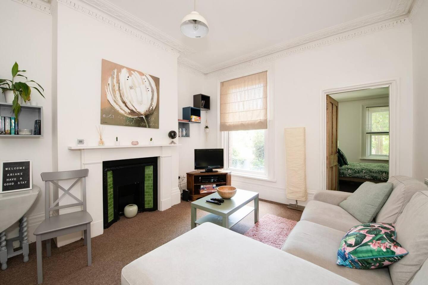 Family Friendly Flat Just Minutes From The Beach! 朴次茅斯 外观 照片