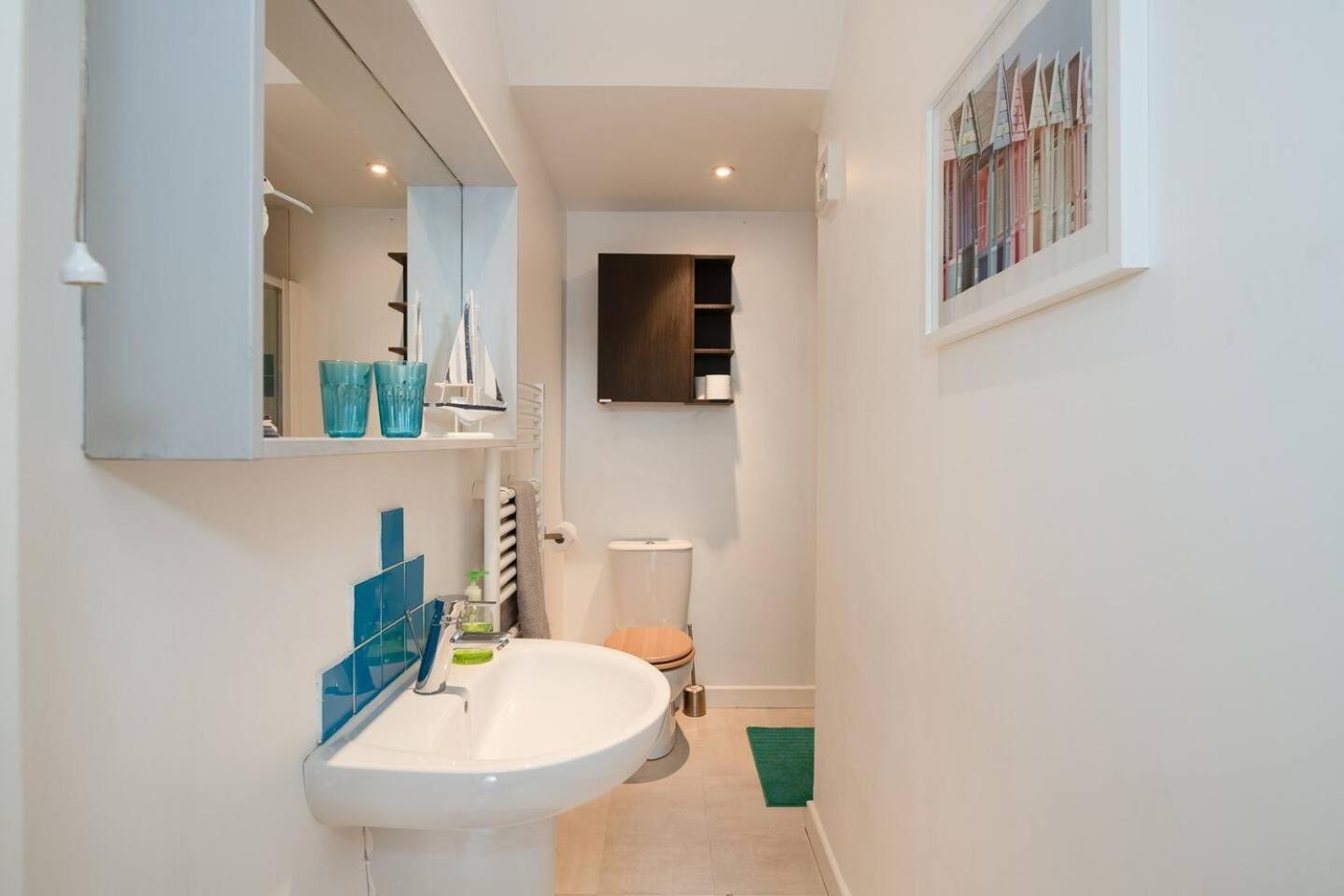 Family Friendly Flat Just Minutes From The Beach! 朴次茅斯 外观 照片